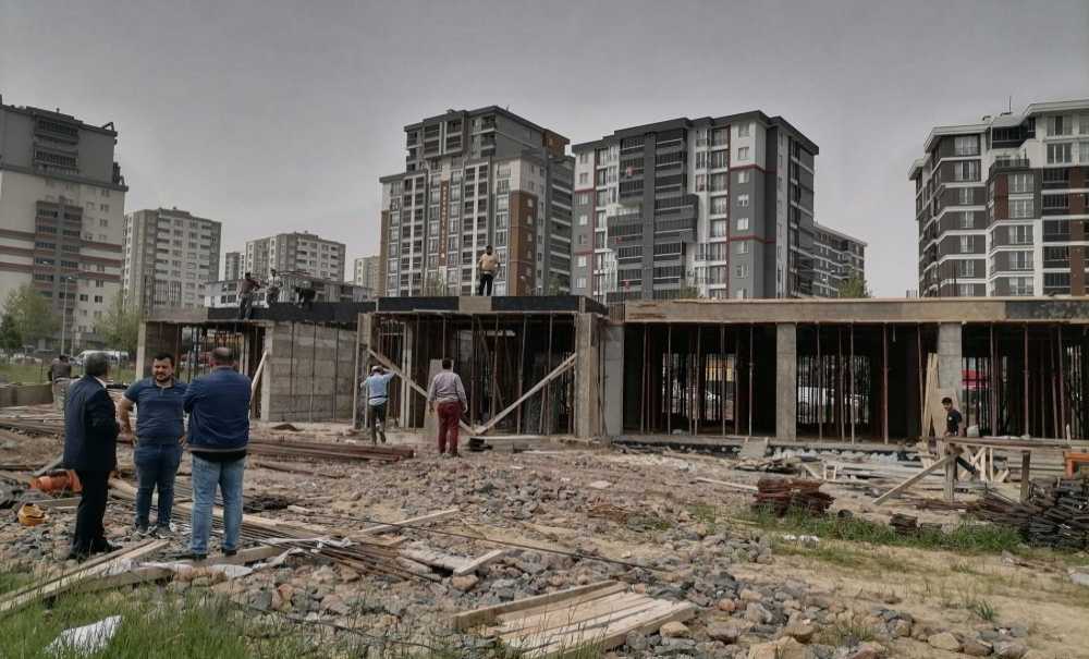 Erdoğan, Yeni Yapılan Okulları Ziyaret Edip Bilgi Aldı