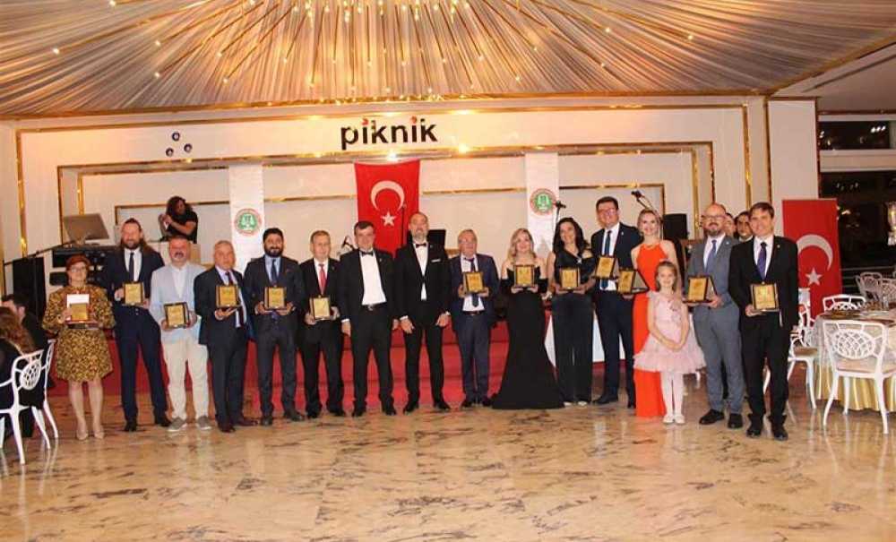 Avukatlar, Gala Yemeğinde Bir Araya Geldi