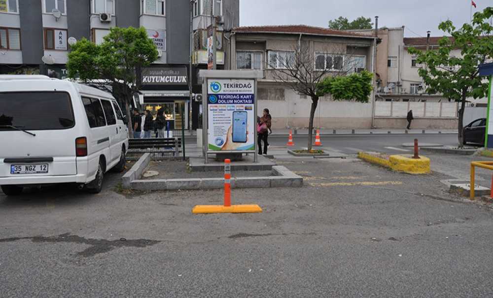Araç Park Etmesin Diye Duba Konuldu
