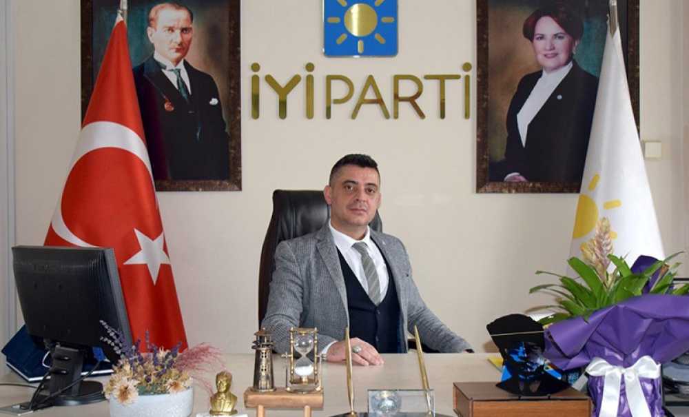 İyi Parti'de İstifa Depremi!