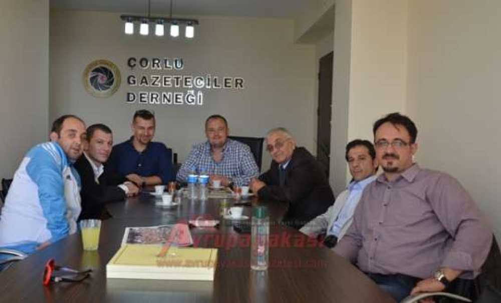 Çorlu Gazeteciler Derneği Üyeleri Bayramlaştı