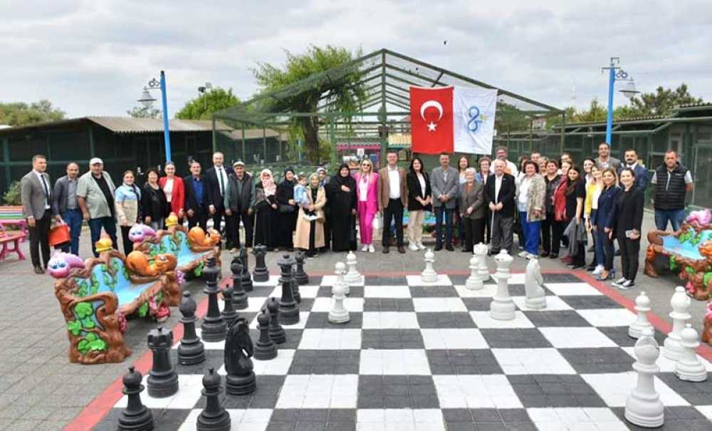 Başkan Sarıkurt, Şehit Aileleriyle Bir Araya Geldi