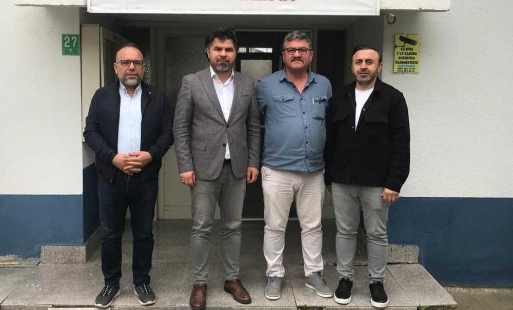 Ak Parti Muhtarları Ziyaret Etti