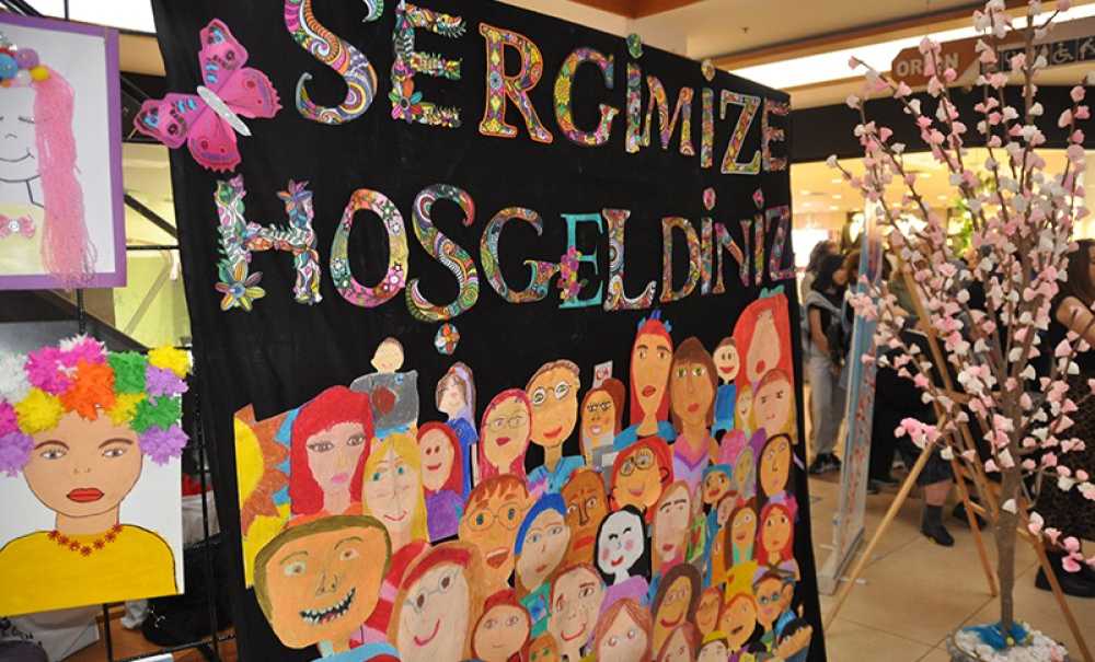 ‘Sevgi Temalı' Sergi Büyük Beğeni Topladı