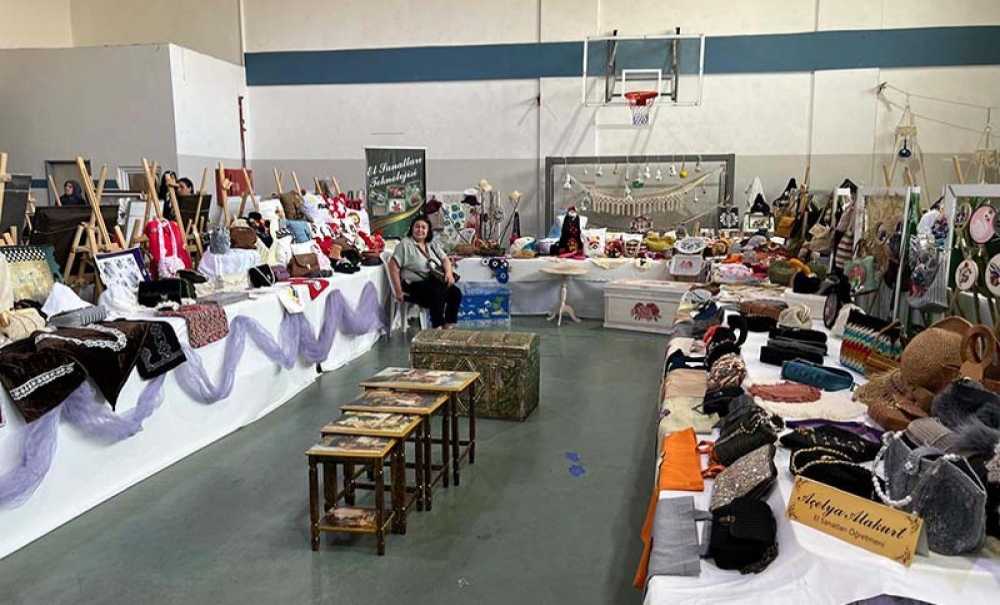 Ergene Halk Eğitim Merkezi Kursiyerlerinin Yıl Sonu Sergisi Büyük İlgi Gördü