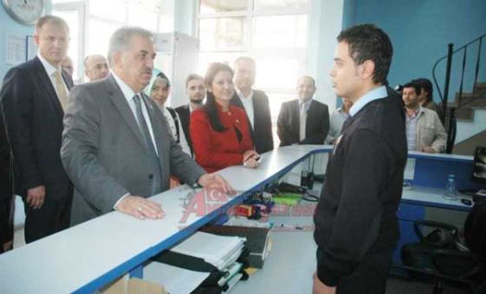 Bakan Yazıcı`dan Esnaf Ziyareti