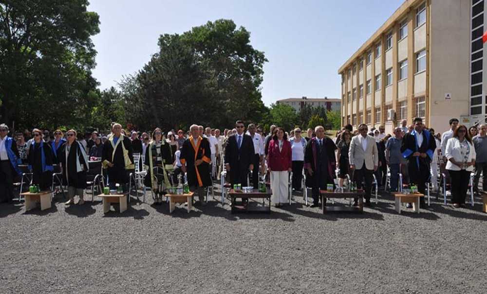 Yüksekokulda Mezuniyet Heyecanı Yaşandı