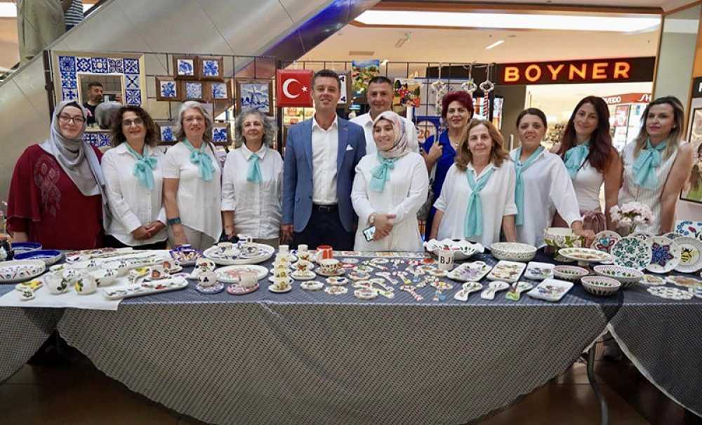 Çini Sergisine Büyük İlgi