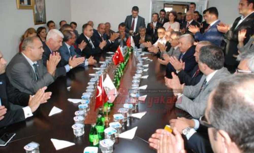 Ergene`de Siyasi Partiler Bayramlaştı