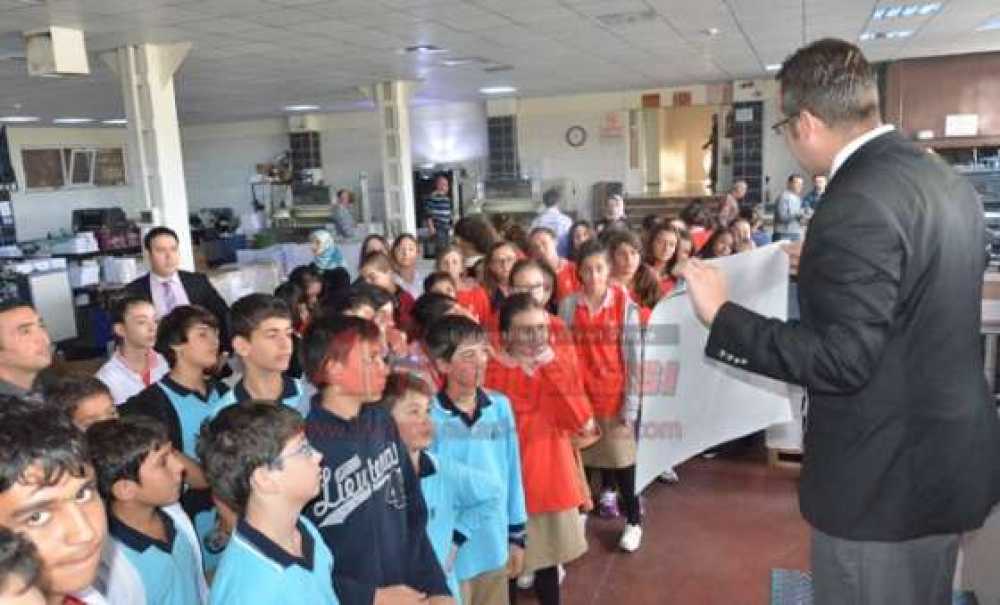 Fatih Koleji Öğrencilerinden Gazetemize Ziyaret