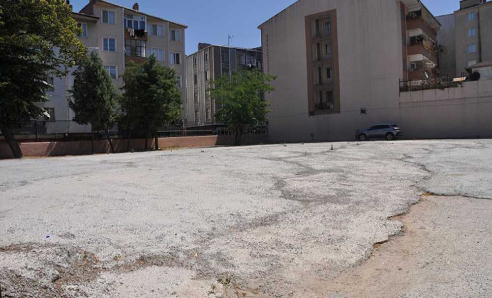 Yıkılan Okulun Yerine Beton Atıldı