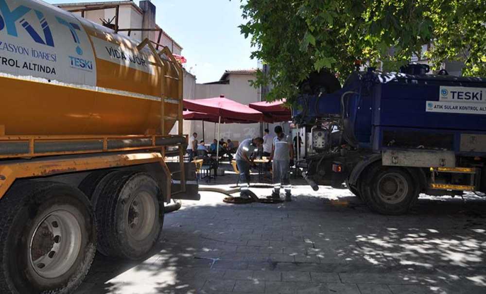 Teski̇ Tıkalı Rögarı Açtı