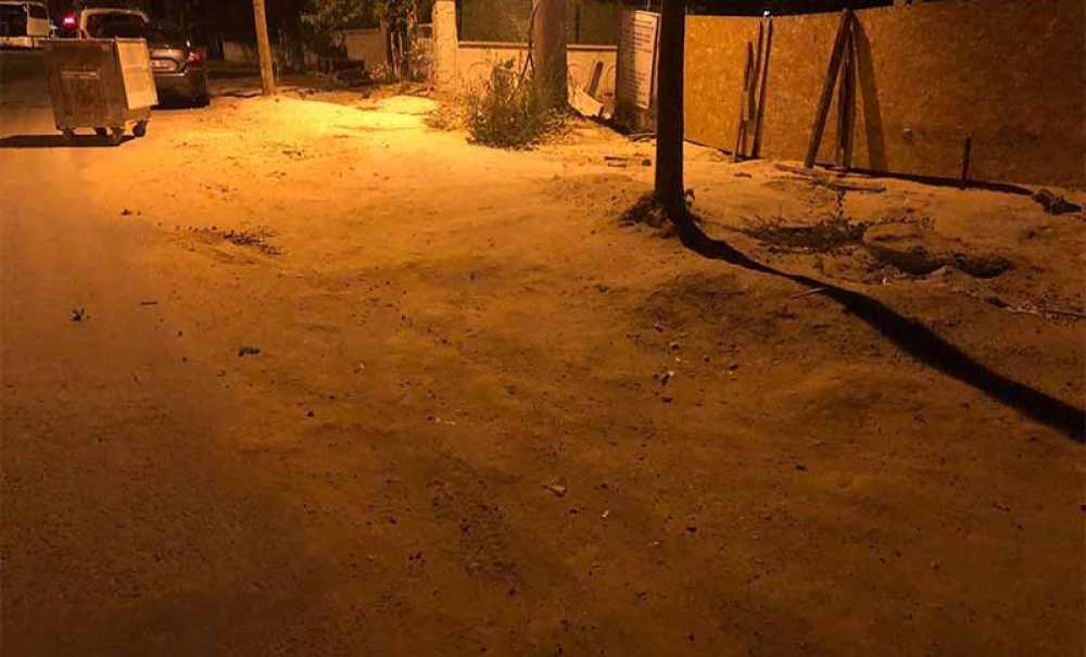 Yeni İnşaatlar Kaldırımları Ve Yolları Bozuyor