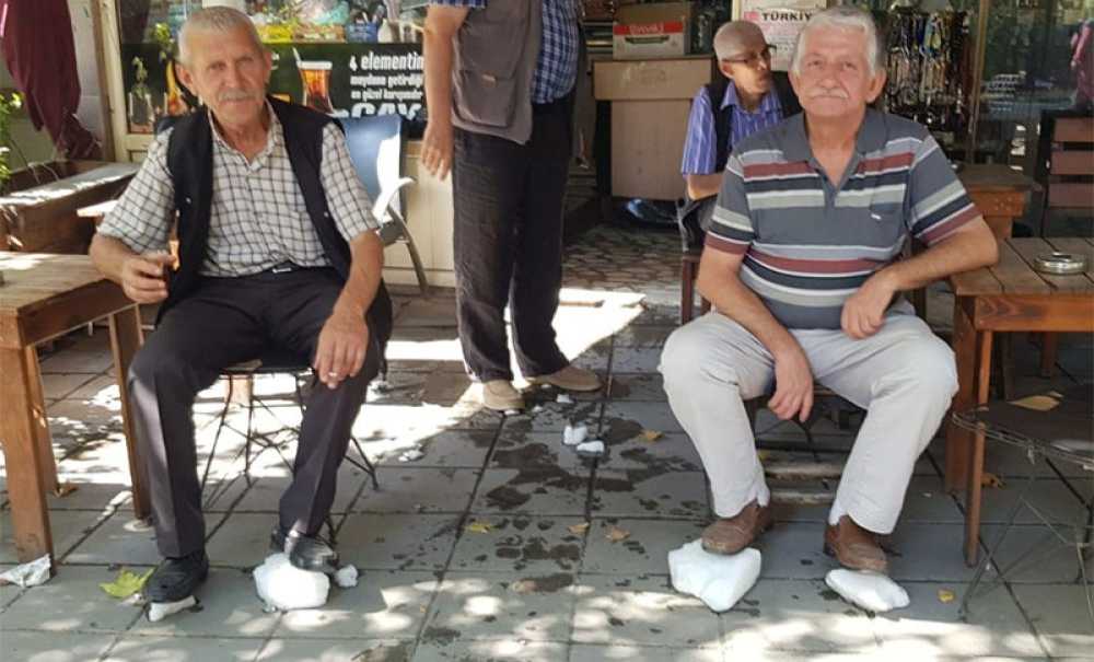 Sıcaktan Bunalan Vatandaşlar Böyle Serinliyor