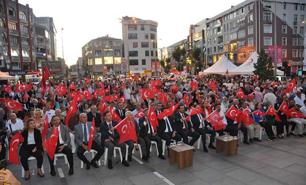 15 Temmuz'da Birlik Beraberlik Vurgusu