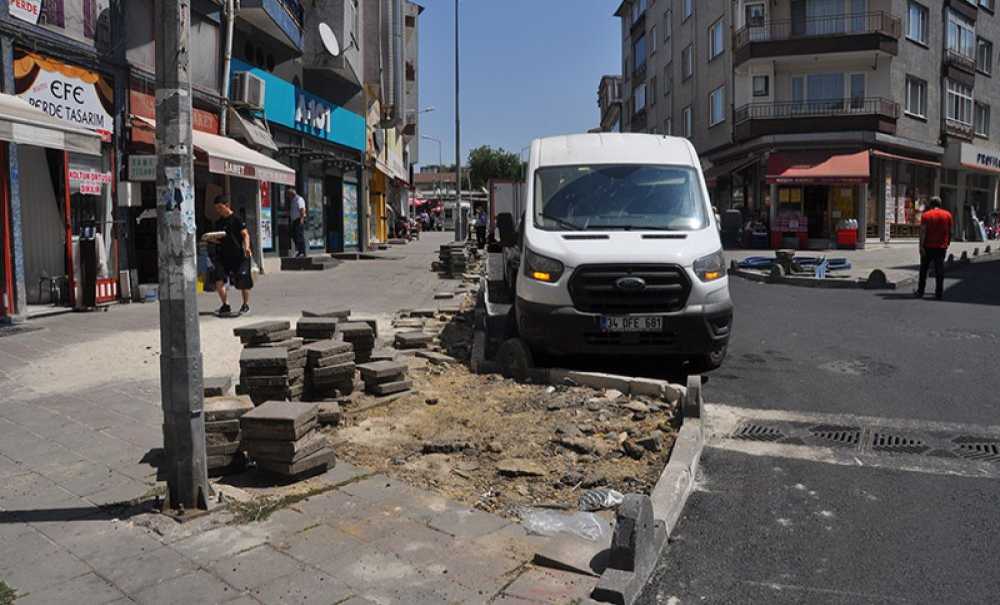 Asfalt Serildi, Kaldırımlar Yarım Kaldı