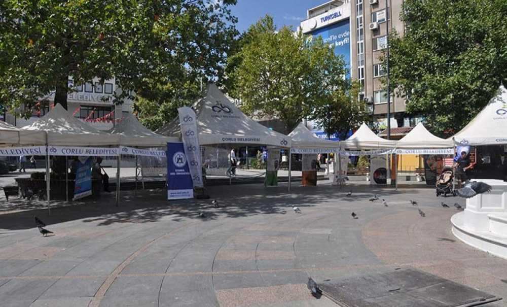 Üniversite Tanıtım Günleri İçin Stantlar Açıldı