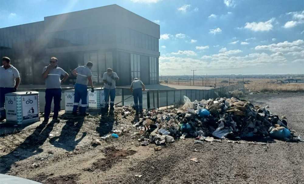 Sanayi Sitesindeki Çöpler Toplandı