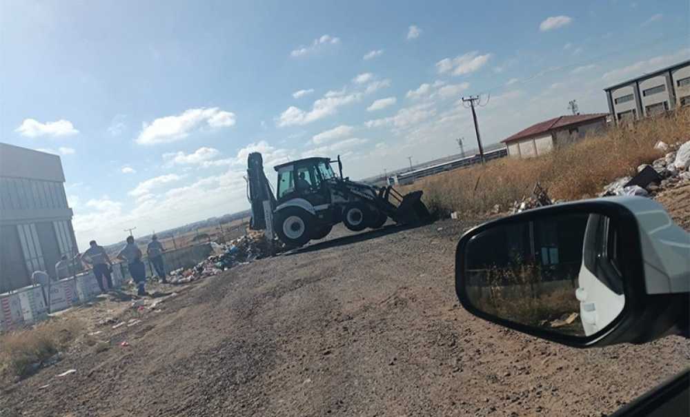 Sanayi Sitesindeki Çöpler Toplandı
