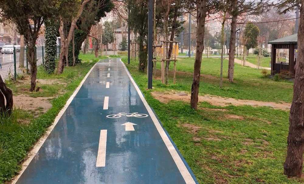 Çorlu'da Sağanak Yağış Etkili Oldu