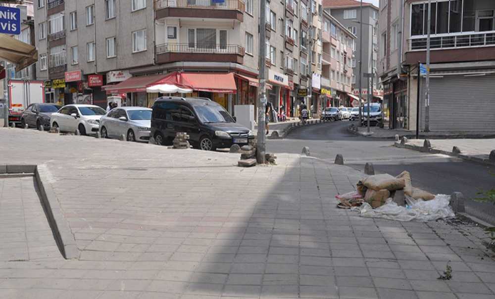 Mandıracı Caddesi'nde Kaldırımlara Tepki
