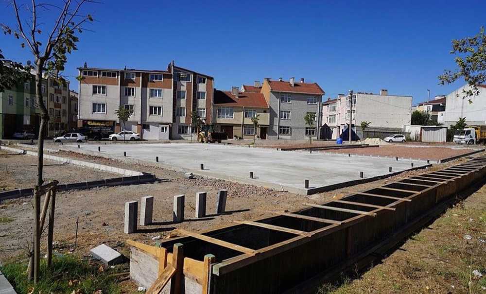 Başkan Sarıkurt Hatip Mahallesi'nde İncelemelerde Bulundu