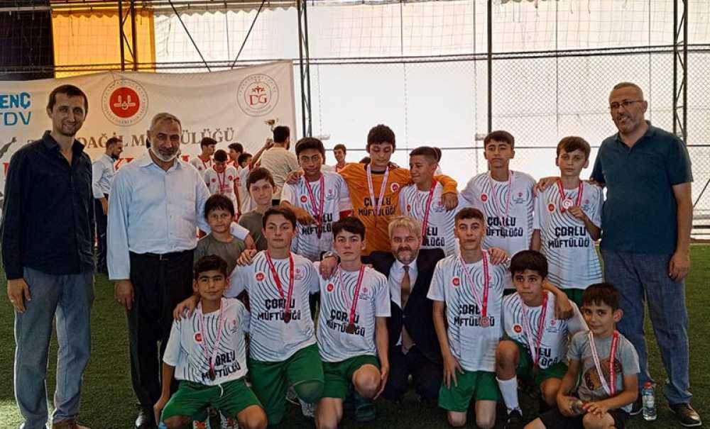 Çorlu Turnuvada 3. Oldu