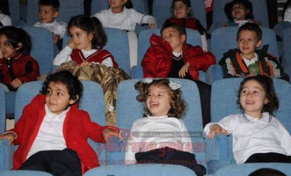 Keloğlan Çorlulu Çocuklar İçin Sahnelendi