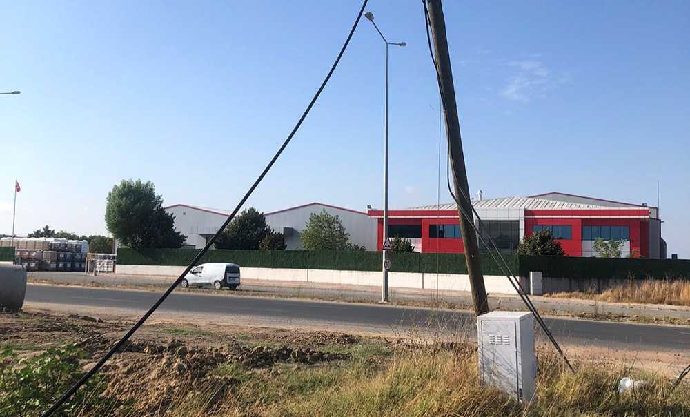 Direk Tehlike Saçıyor