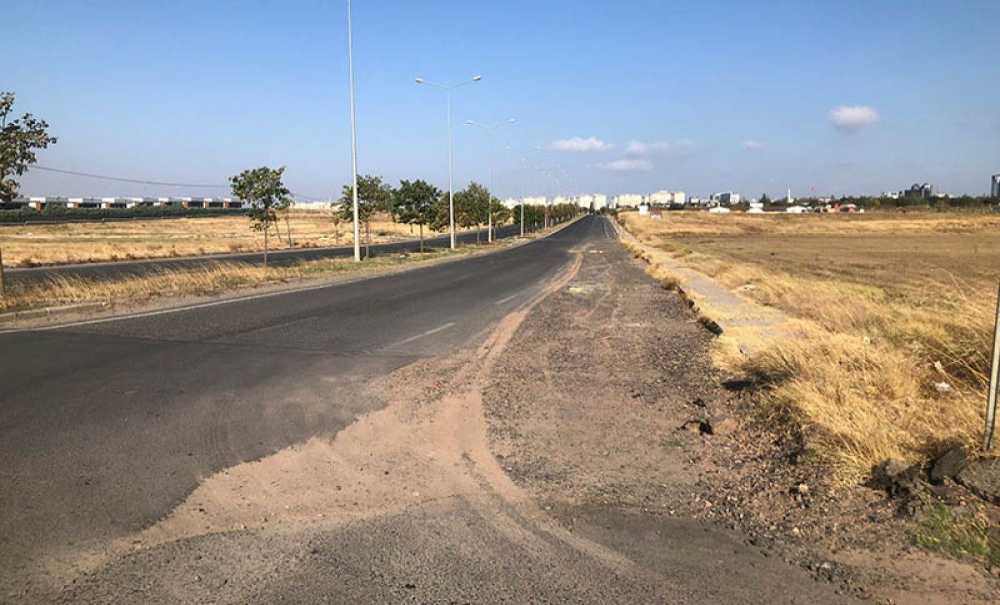 Bülent Ecevit Bulvarı Hizmet Bekliyor