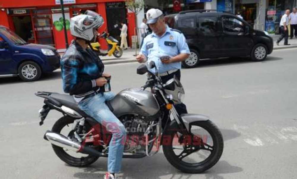 Trafik Ekipleri 7/24 Çalışıyor