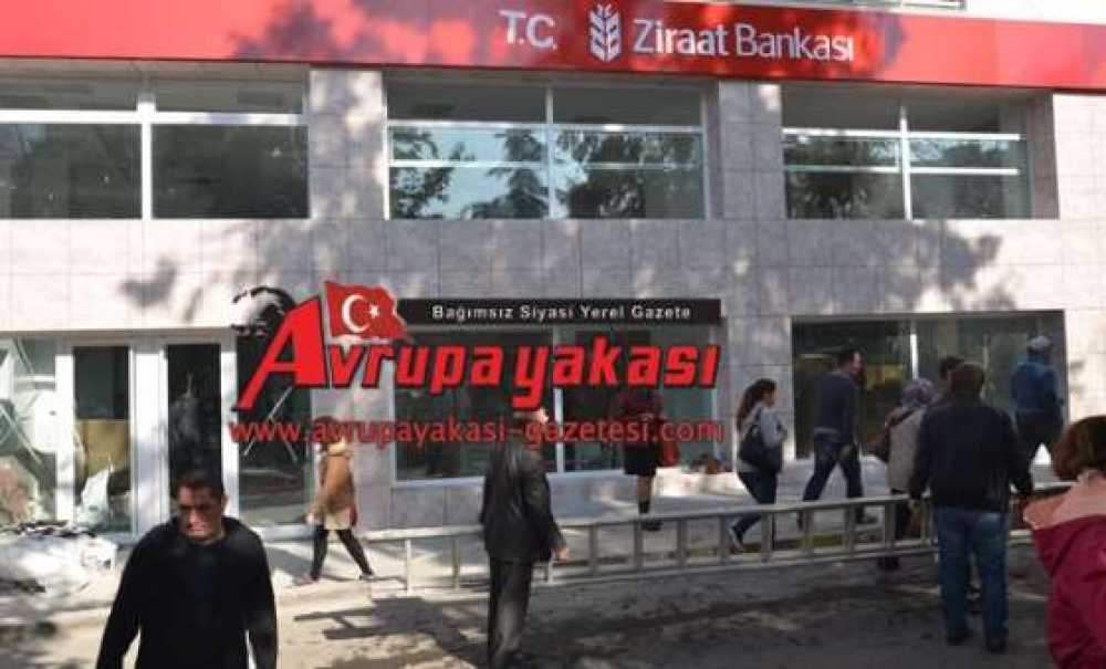 Ziraat Bankası Önünde T.c. Eylemi