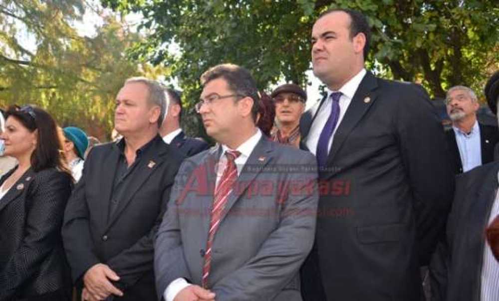 Ziraat Bankası Önünde T.c. Eylemi