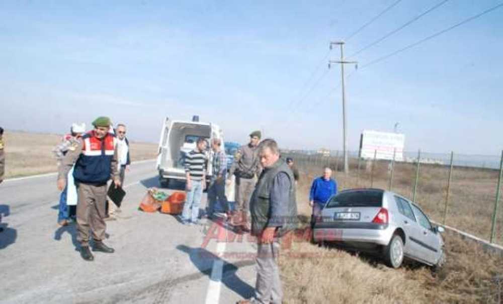 Otomobil Ile Tir Çarpıştı: 1 Ölü 1 Yaralı