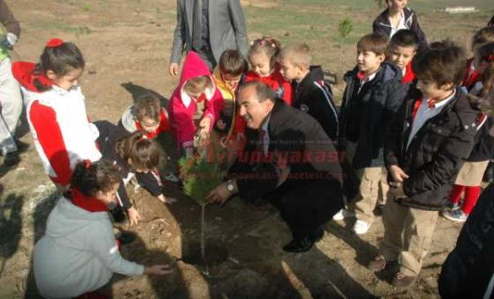 Özel Trakya Koleji`nden 90. Yıla 90 Fidan