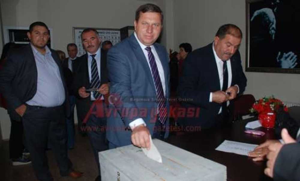 Çorlu Muhtarlar Derneği`nde Ahmet Çete Yeniden Başkan