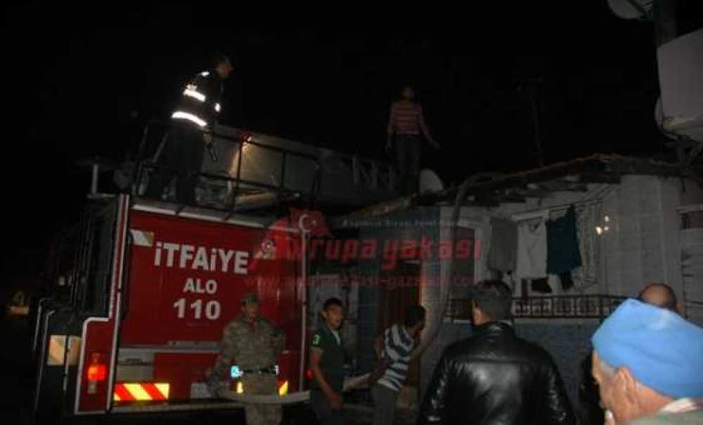 Yangın Mahalleliyi Sokağa Döktü