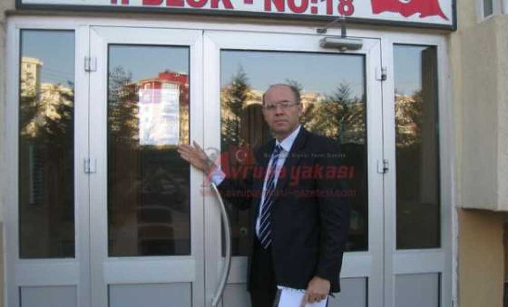 Muhtar Mahalleliyi Dolandırıcılara Karşı Uyarıyor