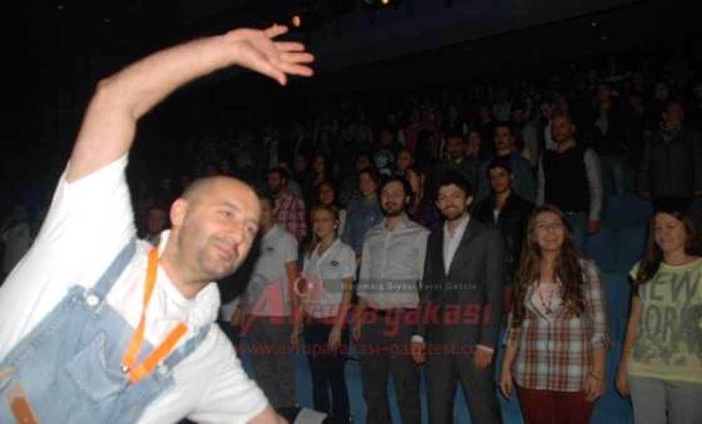 “Bay Ifade” Bir Yandan Ders Verdi Bir Yandan Da Eğlendirdi