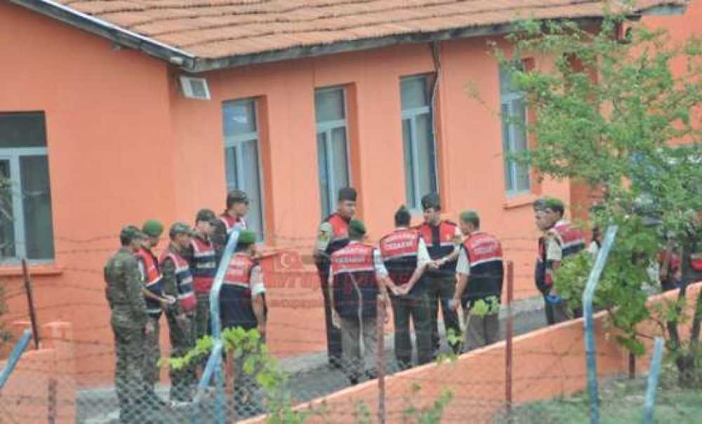 İnfaz Koruma Memurlarına Rüşvet Gözaltısı