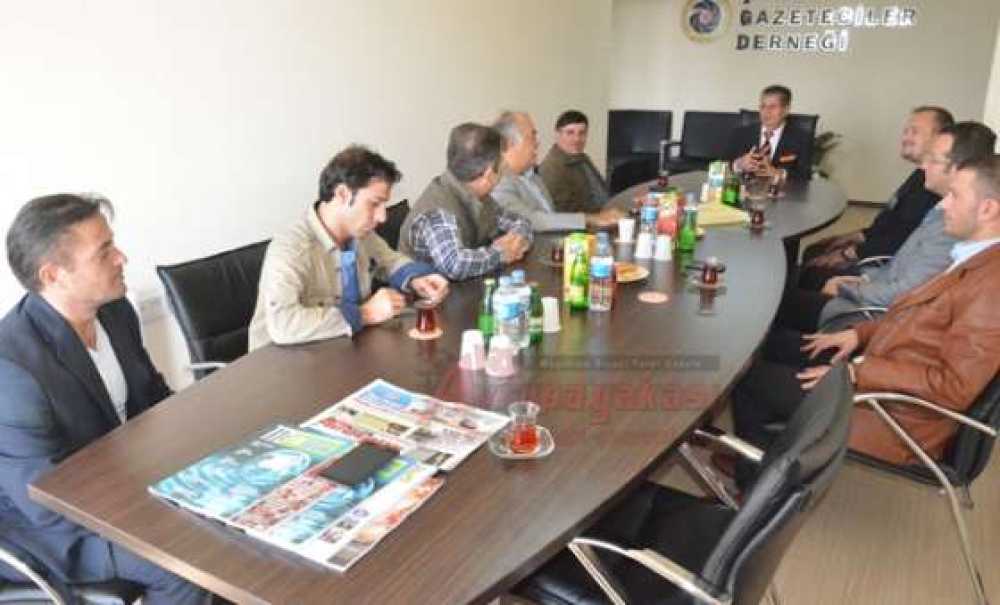 Kaymakam Hulusi Doğan'dan Çorlu Gazeteciler Derneği'ne Ziyaret