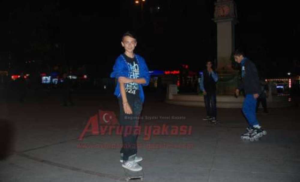 Çorlu'nun Kaykay Grubu Karbon Extreme Belediyeden Kaykay Parkı Istedi