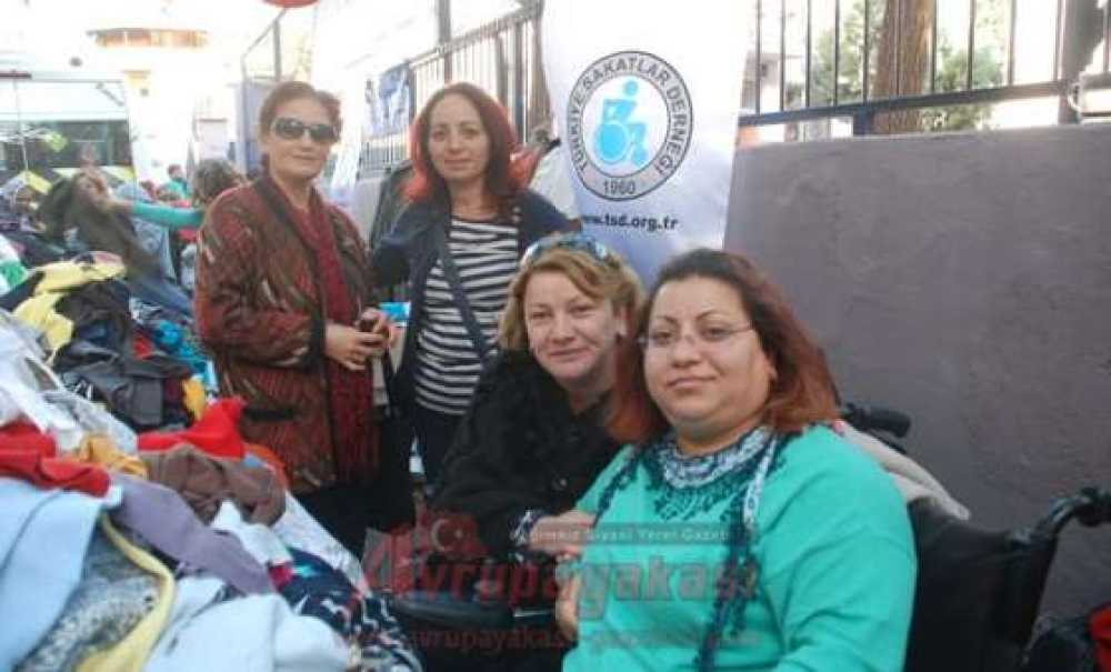 Engellilerin Eğitim Masrafları İçin Tezgah Açtılar