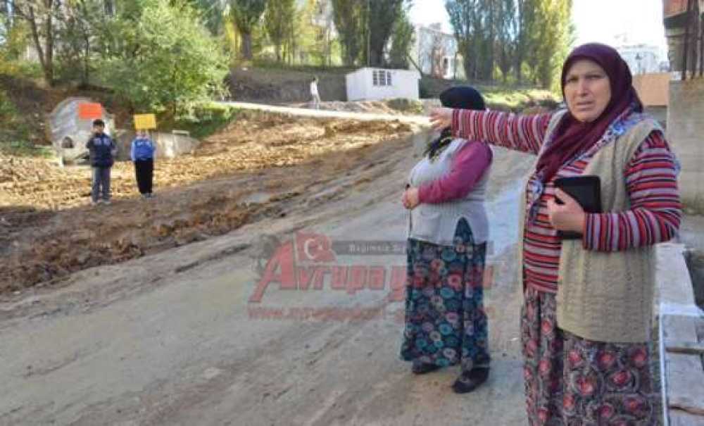 Su Ve Çamur İsyanı