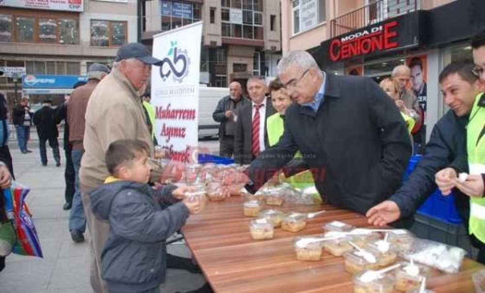 Çorlu Belediyesi Aşure Dağıttı