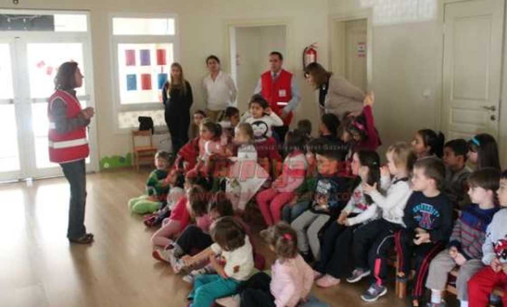 Kızılay Öğrencilerle Buluştu