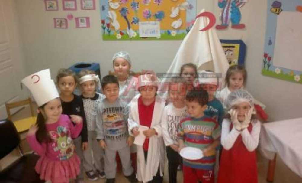 Kızılay Öğrencilerle Buluştu