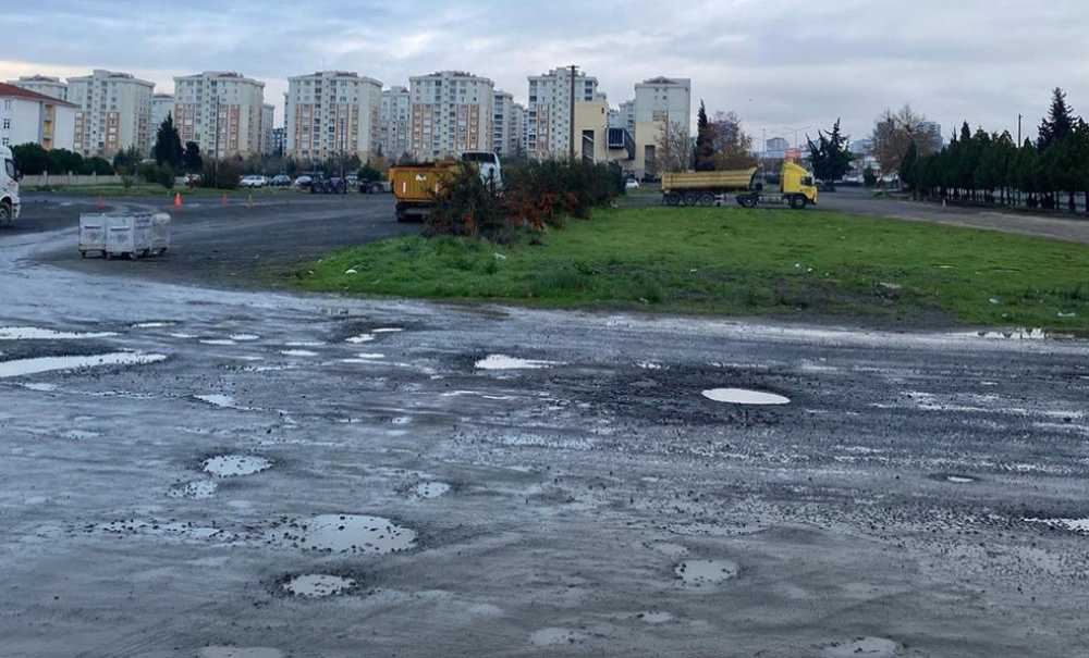 Projesi Yapılmadı, Öğrenciler Çamura Teslim Edildi