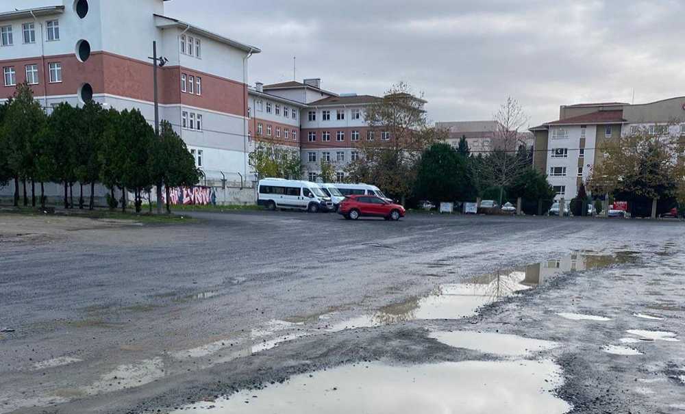 Projesi Yapılmadı, Öğrenciler Çamura Teslim Edildi