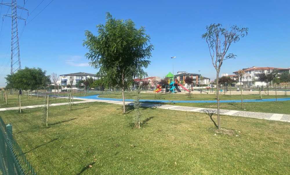 Rumeli Mahallesi'ndeki Parkın Bakımı Dikkat Çekiyor